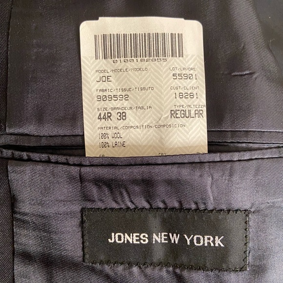 Jones New York Dark Blue Wool Suit, 44R 38 - Picture 8 of 16